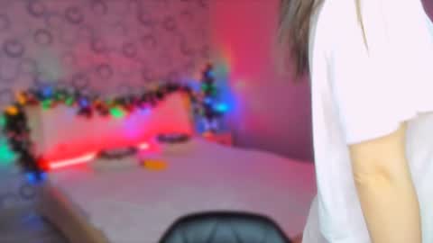 Snapshot of sunsetwithava chatting on December 22, 9:22 am sunsetwithava online show from December 22, 9:22 am