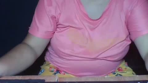 Snapshot of sunshine_789 chatting on April 30, 9:30 pm sunshine_789 online show from April 30, 9:30 pm