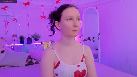 Snapshot of sunshine_blaze chatting on February 4, 1:28 pm Alice online show from February 4, 1:28 pm