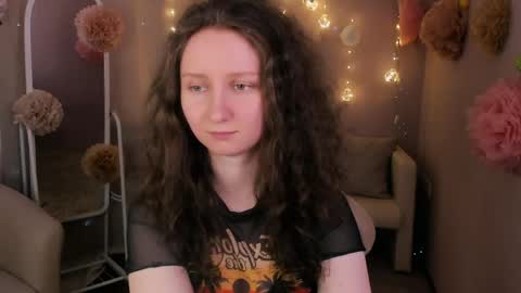 Snapshot of sunshine_blaze chatting on April 29, 6:28 am Alice online show from April 29, 6:28 am