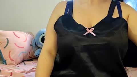 Snapshot of sunshine_days chatting on July 14, 8:58 pm Annie online show from July 14, 8:58 pm