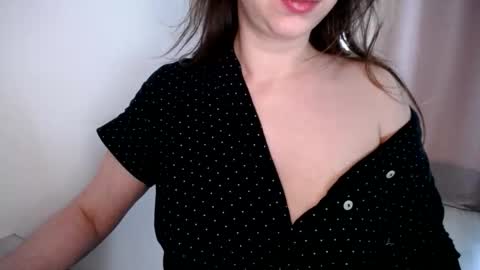 sunshine_in_your_life online show from June 1, 2:13 am