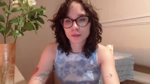 Hella online show from January 28, 6:17 pm