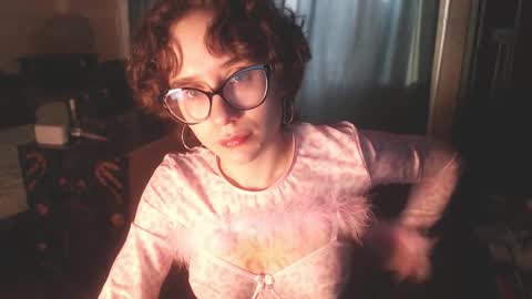 Hella online show from November 19, 9:09 am