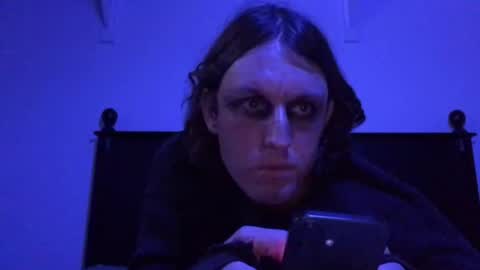 Snapshot of suntresh chatting on August 7, 11:12 am suntresh online show from August 7, 11:12 am