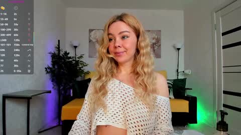 Jenn online show from March 22, 3:54 am