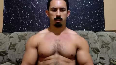 Snapshot of superbigmr chatting on January 15, 4:17 am james online show from January 15, 4:17 am