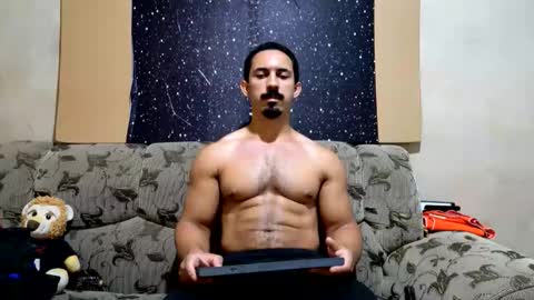 Snapshot of superbigmr chatting on February 20, 6:26 am james online show from February 20, 6:26 am