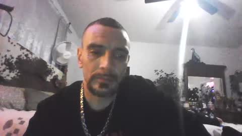 Snapshot of superd512 chatting on January 19, 10:17 am Guero Cash online show from January 19, 10:17 am