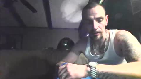 Snapshot of superd512 chatting on March 9, 4:16 am Guero Cash online show from March 9, 4:16 am