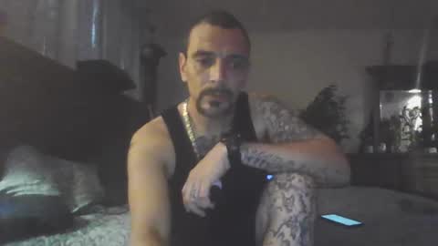 Snapshot of superd512 chatting on September 12, 12:33 am Guero Cash online show from September 12, 12:33 am