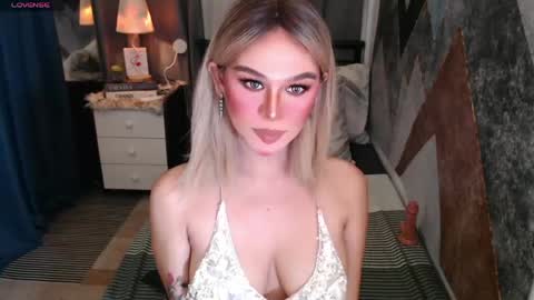 CARMINA online show from May 26, 2:07 am