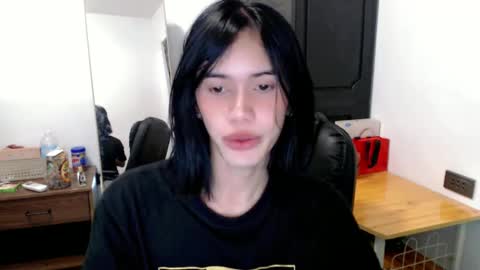 Snapshot of superhotbabe1 chatting on February 28, 5:04 am Erica Help me to reach my goal Superhotbabe1 online show from February 28, 5:04 am