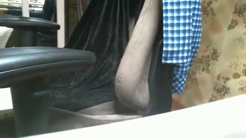 Snapshot of supermax13sm chatting on January 19, 2:36 am welcome to my room online show from January 19, 2:36 am