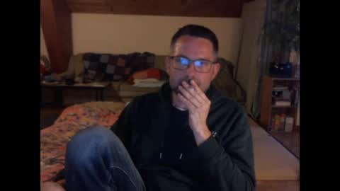 supersquirrel81 online show from April 13, 6:13 pm