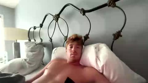 superstarstatushere online show from April 16, 6:09 pm