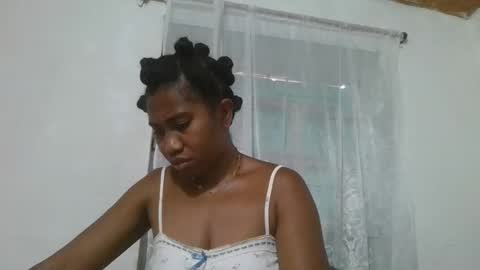 surbelle online show from February 18, 5:14 am