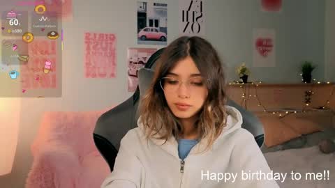 Sara online show from April 7, 1:11 pm