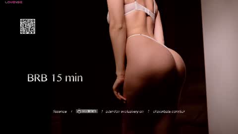 Snapshot of surfissence chatting on July 28, 12:48 pm SOFIA DAMIEN PVT MODEL online show from July 28, 12:48 pm