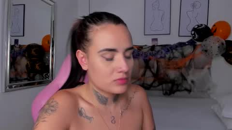 Susan online show from October 29, 8:10 pm