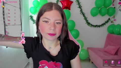 Snapshot of susana_garciaa chatting on December 12, 3:37 pm Susana ig susanna garcia23 online show from December 12, 3:37 pm
