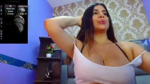 Snapshot of susana_hicks chatting on June 16, 1:03 pm S U S A N A online show from June 16, 1:03 pm