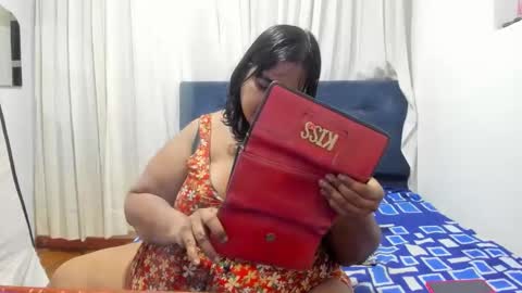 Snapshot of susanaeshwar chatting on November 3, 11:59 pm susanaeshwar online show from November 3, 11:59 pm