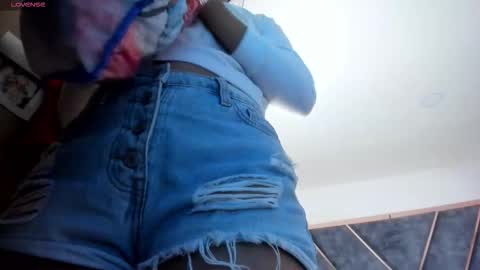 susanahenao online show from March 24, 5:40 pm