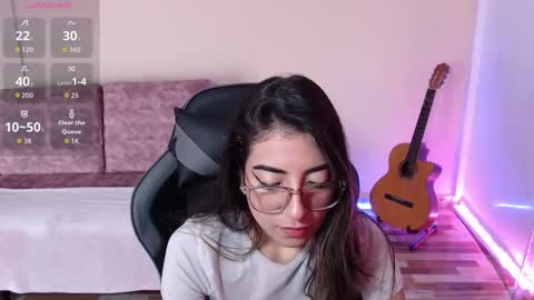 Susana hendrix    online show from February 21, 6:20 pm