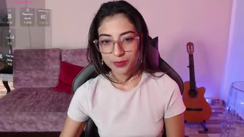 Susana hendrix    online show from April 16, 6:19 pm