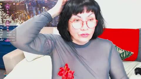 Snapshot of susanflower chatting on March 4, 9:07 am Susan online show from March 4, 9:07 am