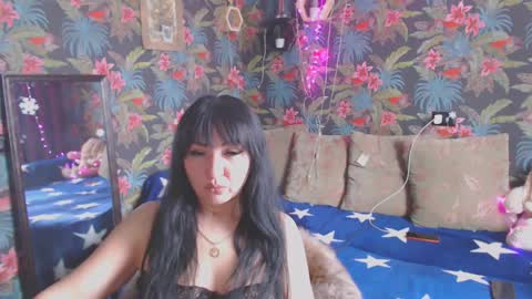 Snapshot of susanlanice chatting on February 4, 8:13 am SusanLaNice online show from February 4, 8:13 am