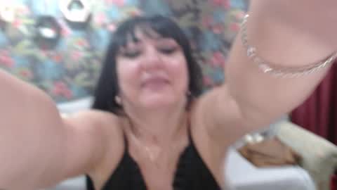 Snapshot of susanlanice chatting on October 4, 10:02 am SusanLaNice online show from October 4, 10:02 am