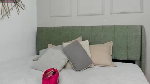 Amelia  online show from February 25, 12:26 pm