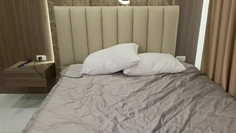 susannjohnson online show from March 25, 1:00 am