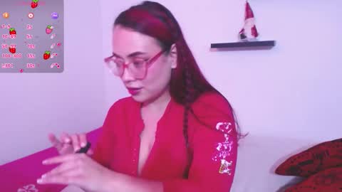 Snapshot of susanzoro99 chatting on December 17, 12:16 am Susan online show from December 17, 12:16 am