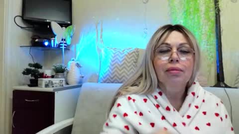 SusiexNoreen online show from April 16, 2:56 am