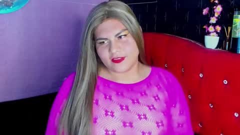 Snapshot of sussan__dirty chatting on October 22, 12:00 am Sussan online show from October 22, 12:00 am