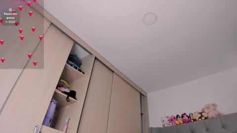 Snapshot of sussan_dream chatting on April 19, 5:34 pm Juliana garcia online show from April 19, 5:34 pm