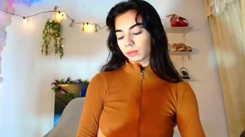 Sussan Oconell online show from June 10, 1:32 pm