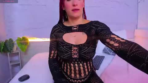 Snapshot of sussy1x_ chatting on July 1, 4:25 am Susy online show from July 1, 4:25 am