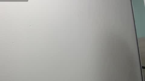 Snapshot of sussy_leon chatting on March 7, 12:23 pm sussy leon online show from March 7, 12:23 pm