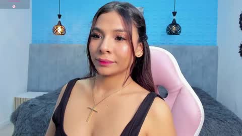 Snapshot of sussy_sweet4u chatting on June 9, 11:11 am sussy_sweet4u online show from June 9, 11:11 am