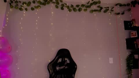 Sussy online show from February 26, 9:03 pm