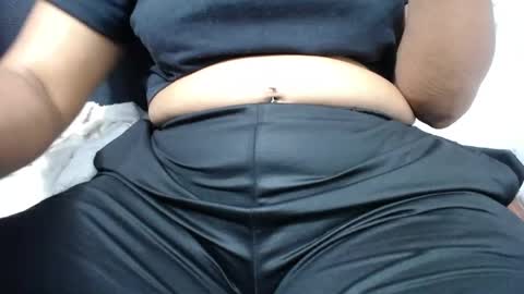 Snapshot of susy_perverttt chatting on May 11, 3:18 pm susy_perverttt online show from May 11, 3:18 pm