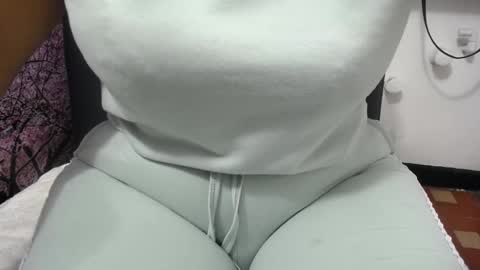 Snapshot of susy_perverttt chatting on June 1, 1:46 pm susy_perverttt online show from June 1, 1:46 pm