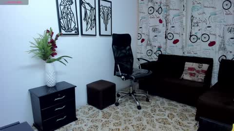 Snapshot of susyamis chatting on December 26, 6:43 pm Susy online show from December 26, 6:43 pm