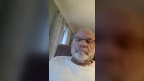 Snapshot of suthernguy54 chatting on July 7, 11:03 am suthernguy54 online show from July 7, 11:03 am