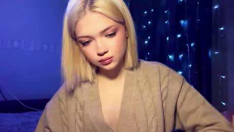 Stacy online show from March 17, 11:08 pm