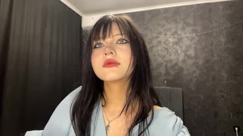 EmilySuonn online show from April 13, 5:24 am